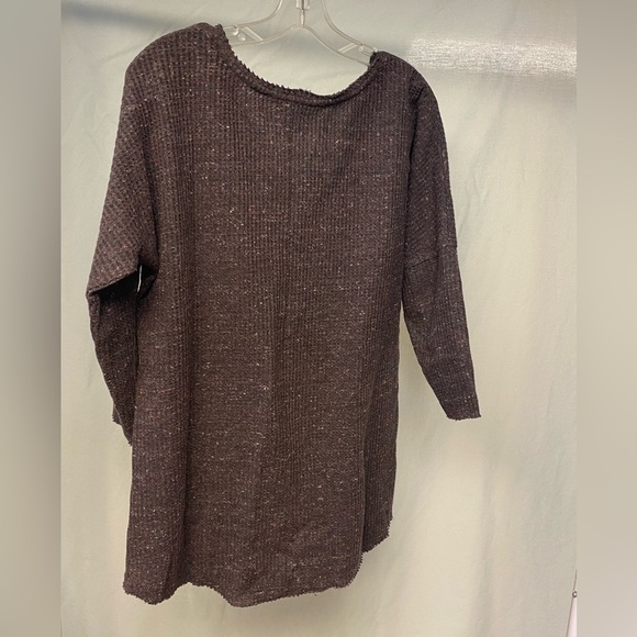 Natural Reflections Women’s 3/4 Sleeve Sweater - Picture 3 of 3